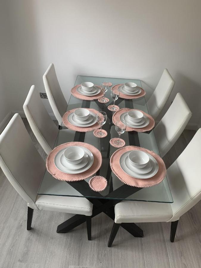 Crowthorne House, Beautiful 3 Bedroom Home For Upto 8 Guests, With Sofa Bed Cul-De-Sac With Private Driveway Nottingham Exteriör bild
