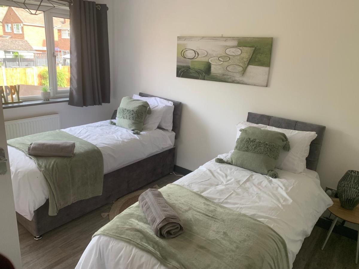 Crowthorne House, Beautiful 3 Bedroom Home For Upto 8 Guests, With Sofa Bed Cul-De-Sac With Private Driveway Nottingham Exteriör bild