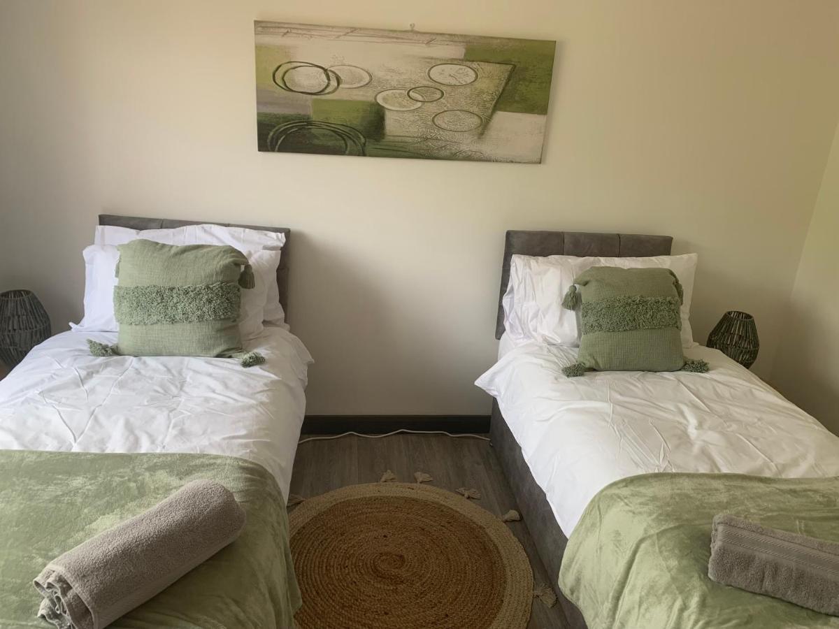 Crowthorne House, Beautiful 3 Bedroom Home For Upto 8 Guests, With Sofa Bed Cul-De-Sac With Private Driveway Nottingham Exteriör bild