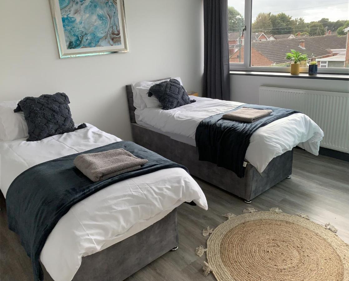 Crowthorne House, Beautiful 3 Bedroom Home For Upto 8 Guests, With Sofa Bed Cul-De-Sac With Private Driveway Nottingham Exteriör bild